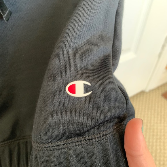 Champion, Hoodie and Shirt - Picture 5 of 9